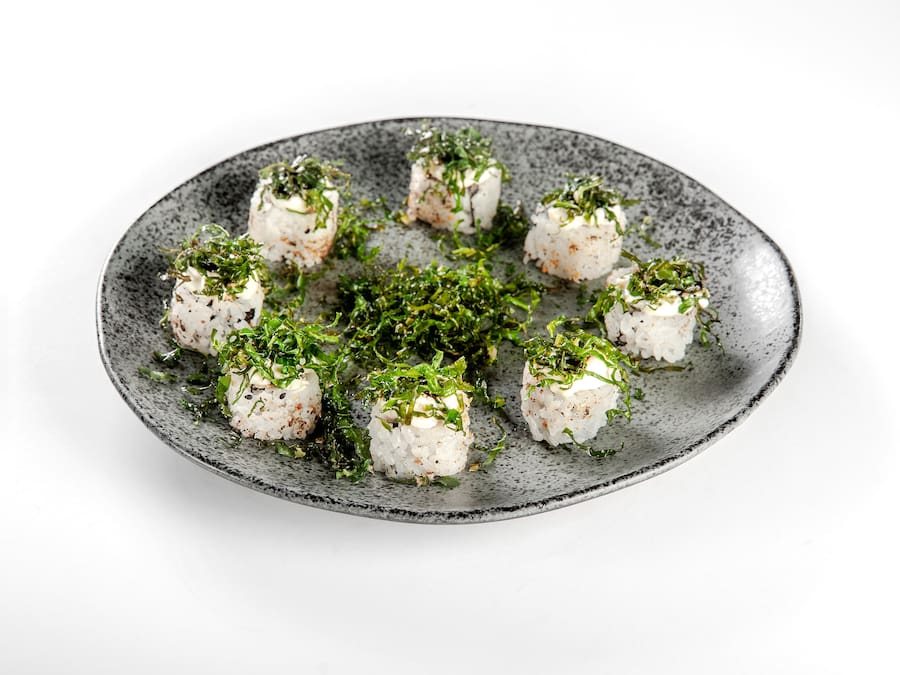 Uramaki Salmão Couve Crispy